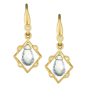 18kts Gold Hanging Color Stone Earrings 18kts Gold Hanging Color Stone Earrings
